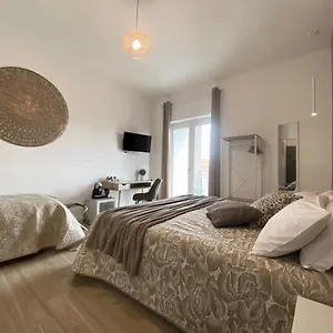 bari-rooms-carulli-suite.barihotels.org/
